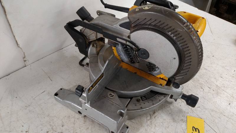 Dewalt 10 Miter Saw, Works...