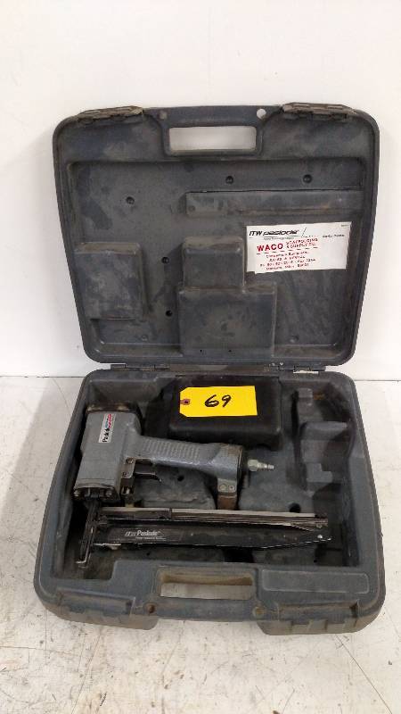 Paslode 16 ga. Finish Nailer, Works...