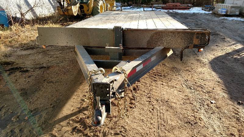 2002 Maclander Flatbed Equipment Trailer