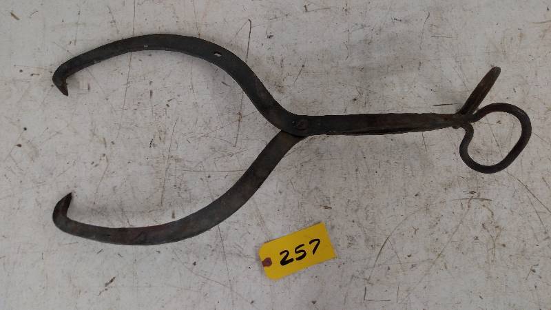 Vintage  29 Ice Tongs...