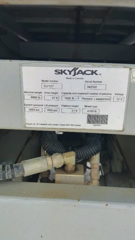 Sky Jack Scissor Lift