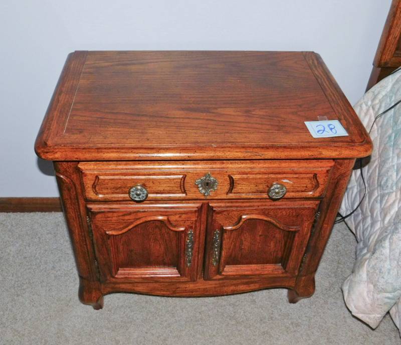 lot 28 image: vintage wood side table night stand