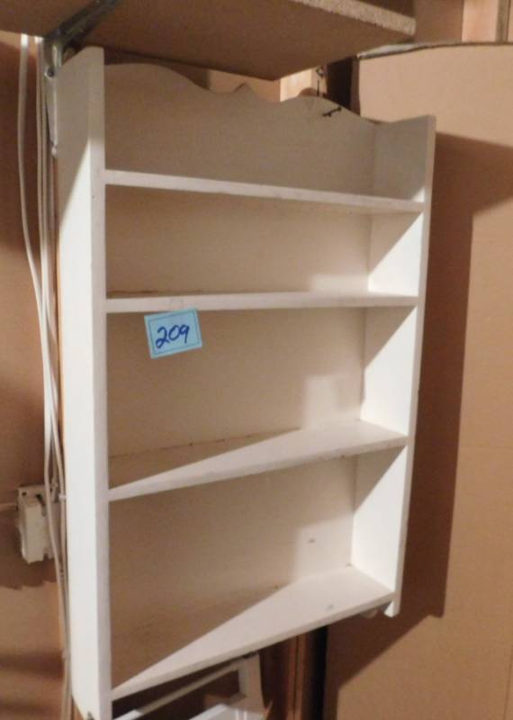 lot 209 image: wall shelf white
