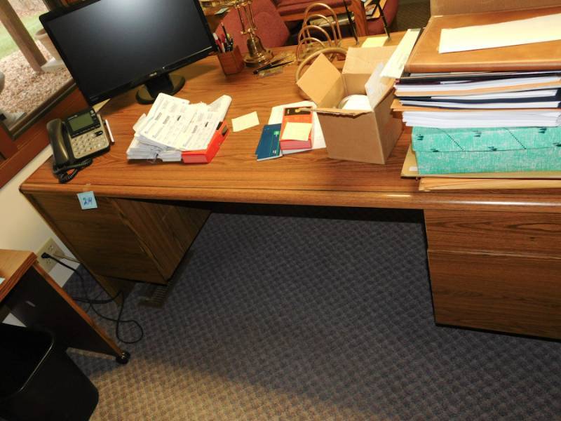 lot 214 image: office desk with 5 drawers no contents included