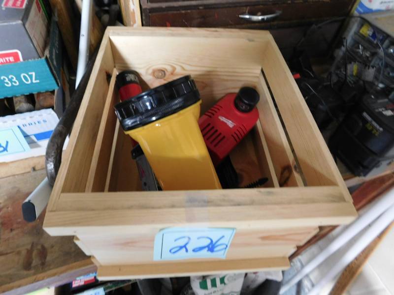 lot 226 image: Milwaukee cordless screwdriver two batteries does work