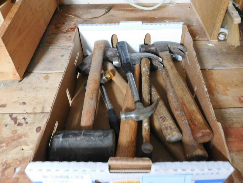 lot 231 image: 9 hammers see photos