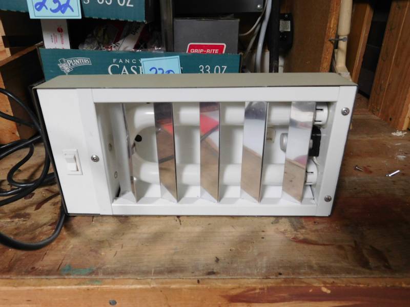 lot 238 image: Very strong magnetic light this can hang anywhere and will not fall