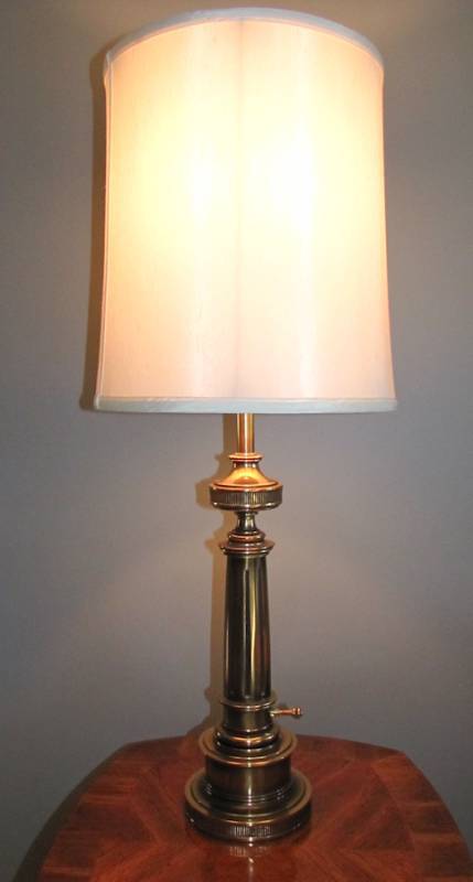 lot 6 image: antique brass stiffel lamp with nice shade works well