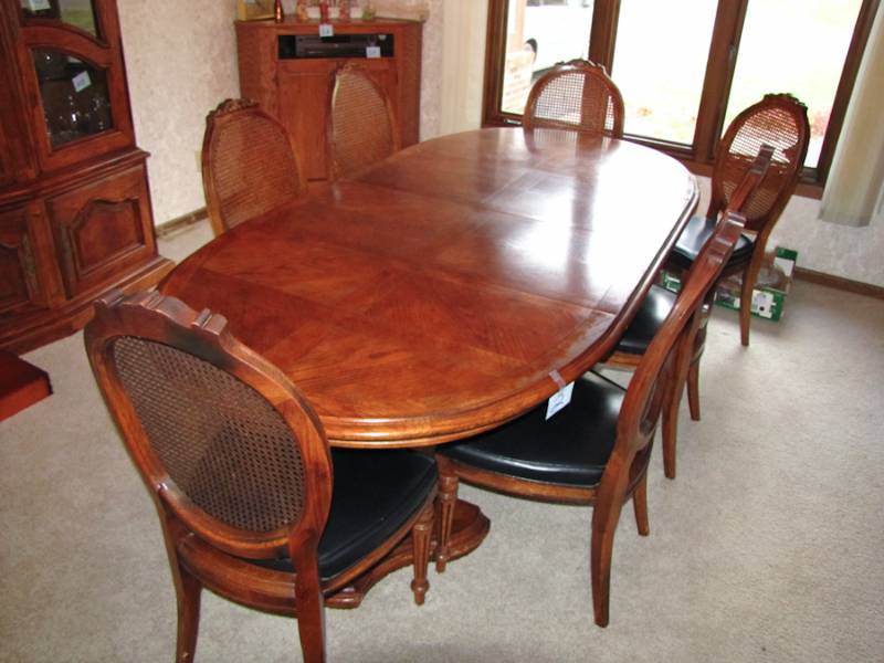 lot 2 image: vintage solid wood dining table & chairs