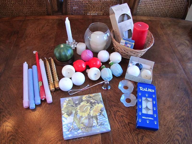 lot 79 image: candle lot