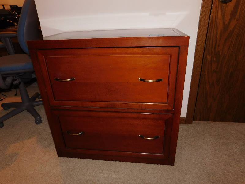 lot 129 image: very nice drawer unit can be used for hanging files or any other items