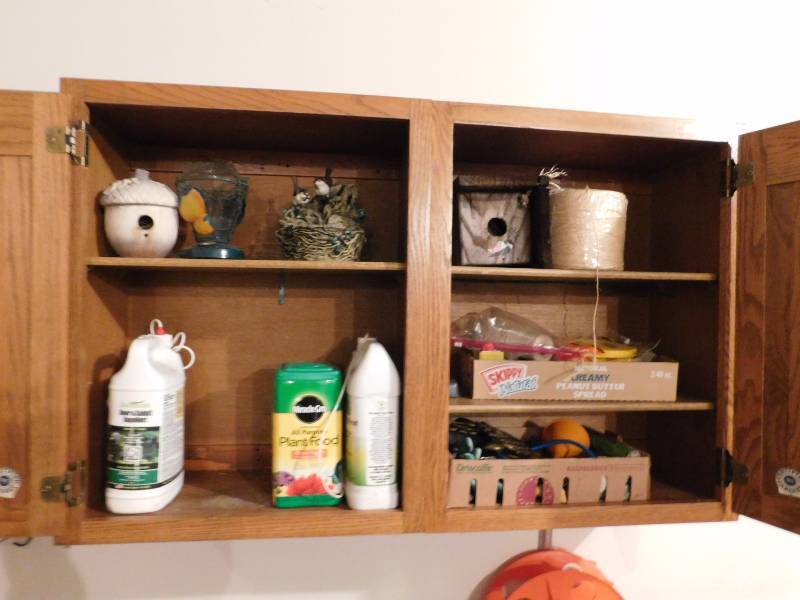 lot 285 image: cupboard lot every thing in the cupboard is in the lot