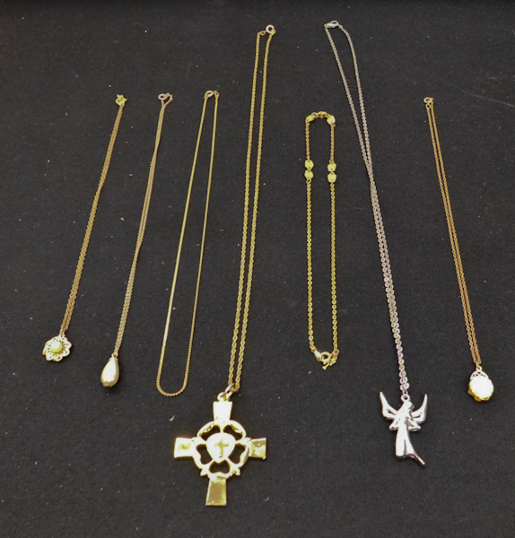 lot 355 image: seven gold tone necklaces please see photos