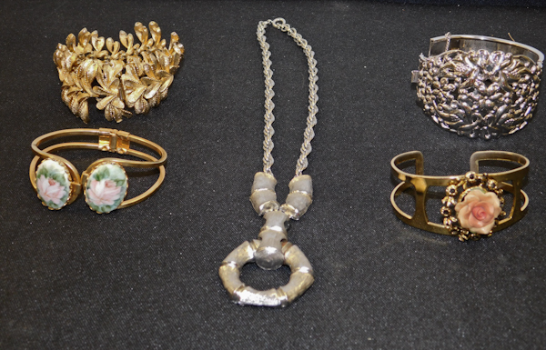 lot 342 image: 4 larger bracelets and one necklace