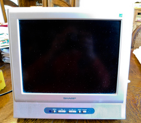lot 360 image: Sharp LCD TV.......... Model LC-13SH1U....