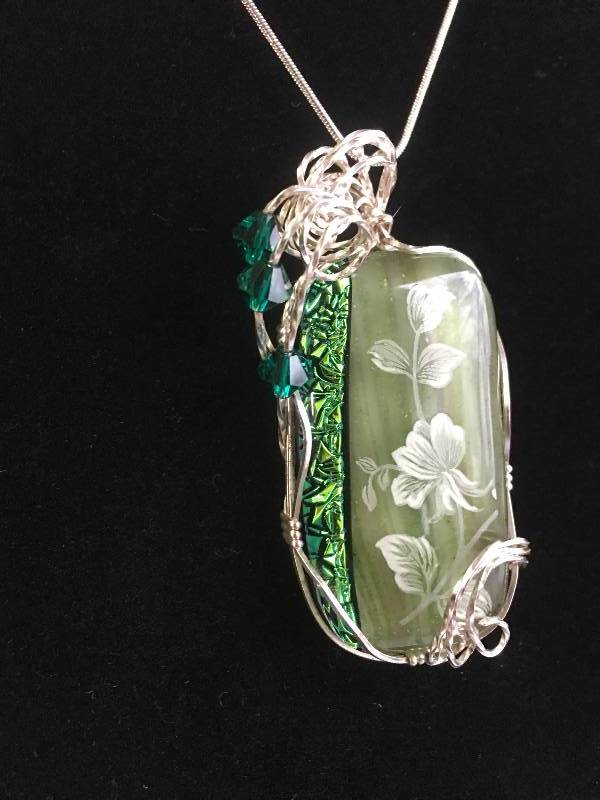 Dichroic Cabochon Pendant 2