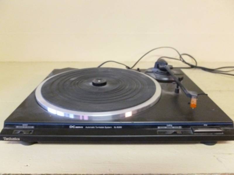Technics Turntable