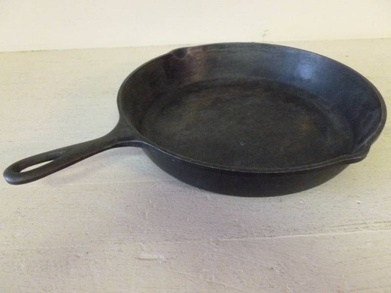Cast Iron Pan
