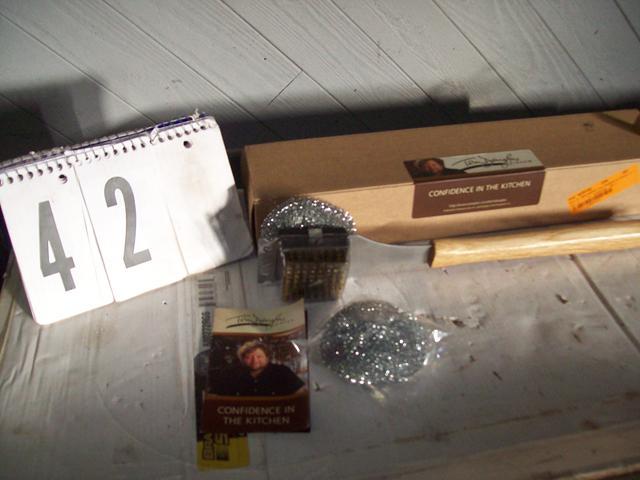 Tom Douglas Stainless Steel BBQ 4 in 1 Brush And Scraper With Extra Brush, In Box