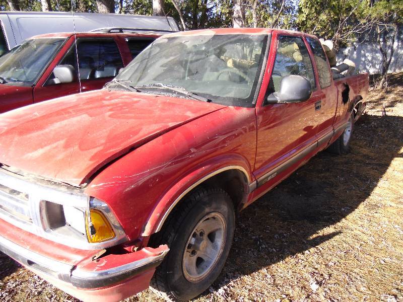 1995 Chevrolet S-10 Pick-Up Ext. Cab