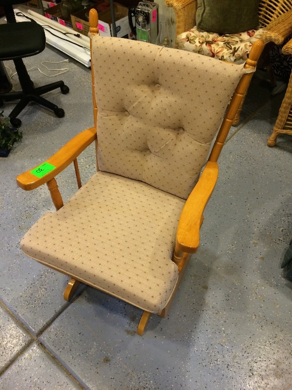 Glider Chair - still in excellent condition