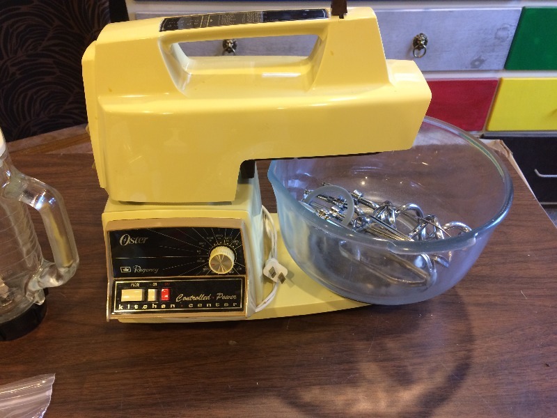 Food Processor by Oster  450 watts  works fine