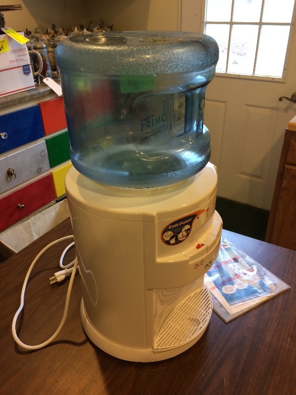 Water Cooler - hot and cold  115 volts  - works fine