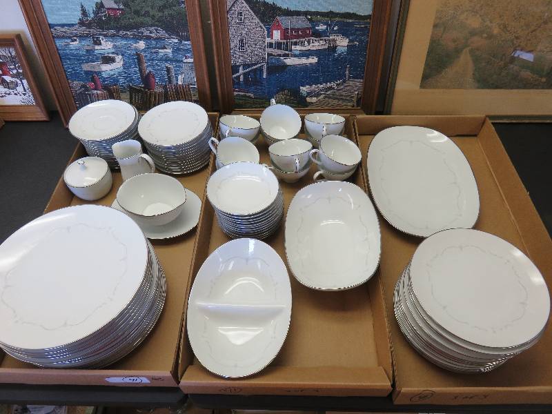 Very large lot of China
