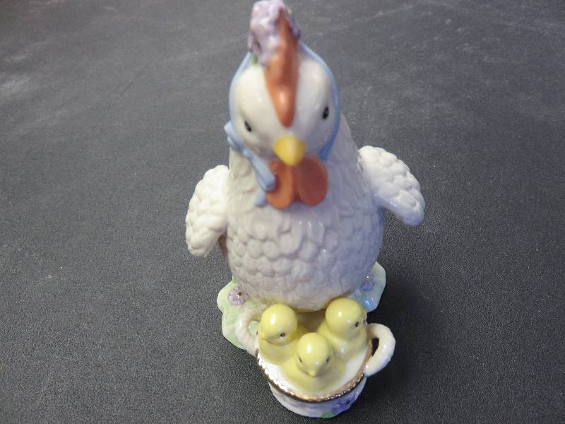 Lenox Chicken and babies