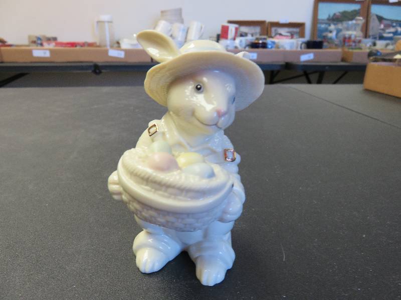 Lenox Rabbit with basket, 2002 Limited Edition