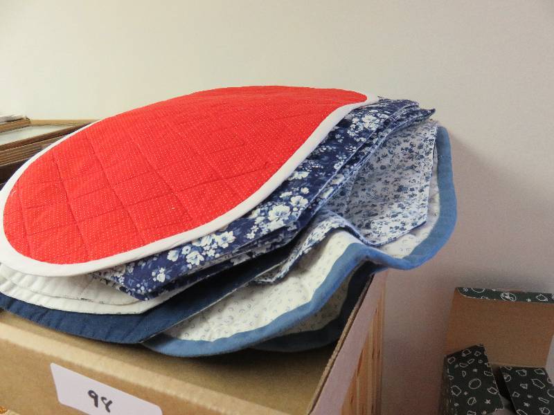 lot of placemats