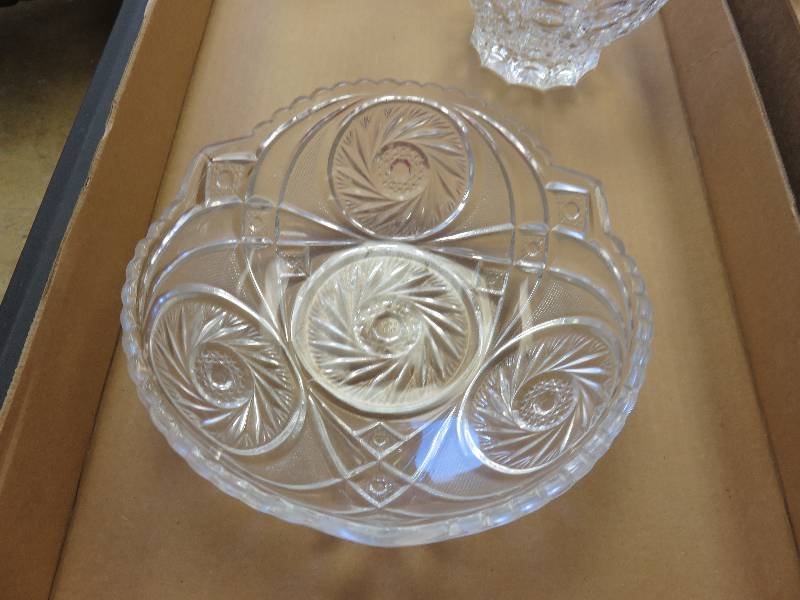 3 Crystal bowls