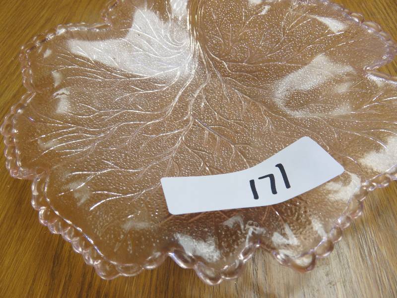 Pink Leaf dish