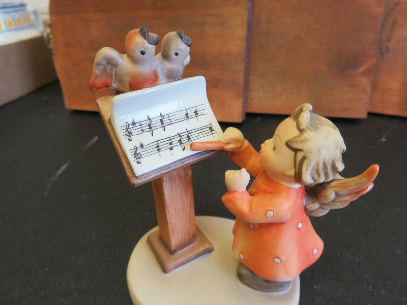 Hummel figurine, Music