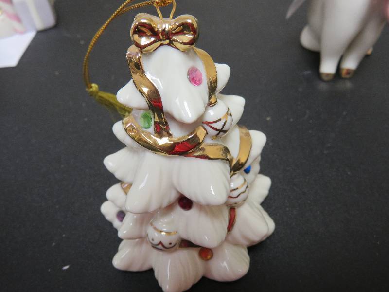 Lenox figurine