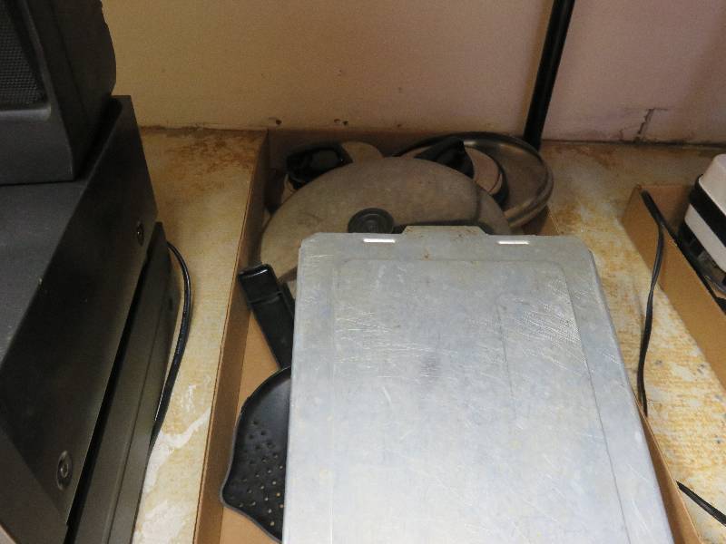 Kitchen lot