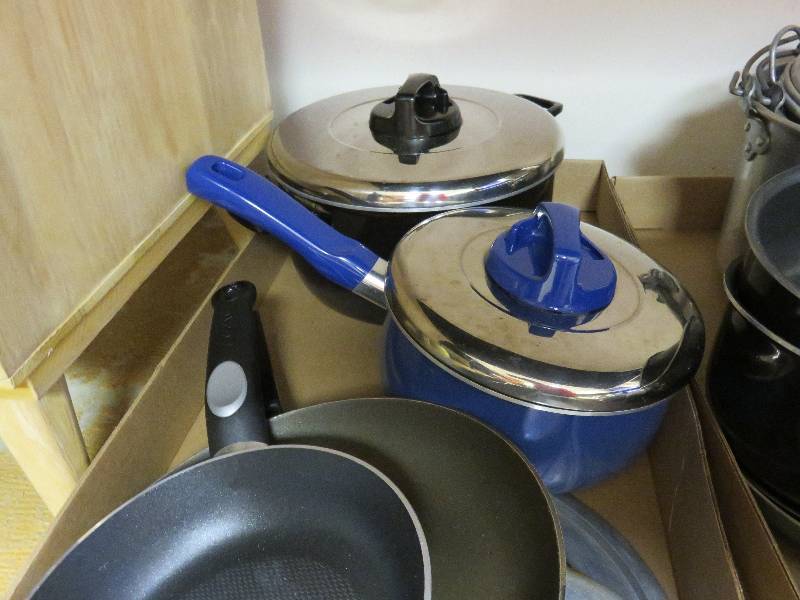 Kitchen lot