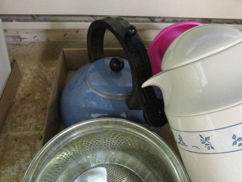 kitchen lot