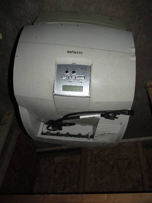 lot 35 image: Lexmark T630 printer ...