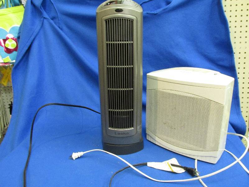 lot 59 image: lot of lasko heater and true air ha...