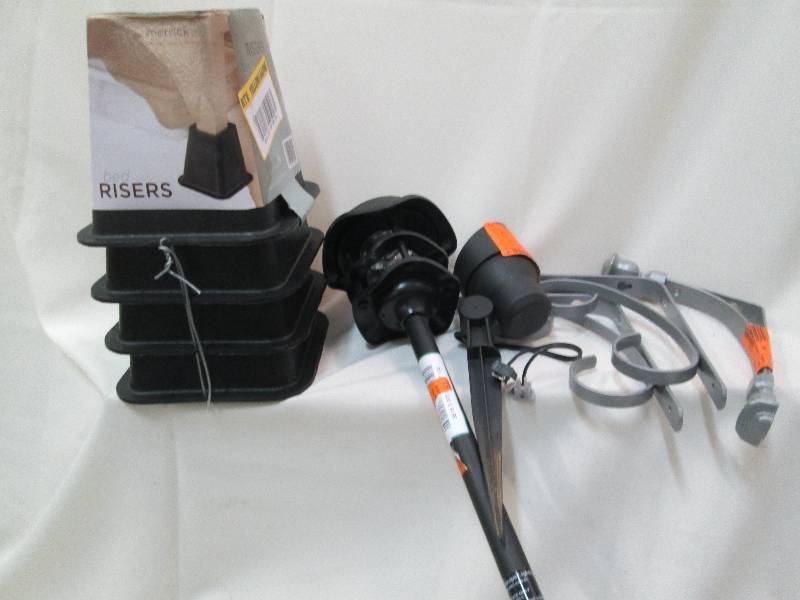 Mixed lot  1 set plastic bed riser...