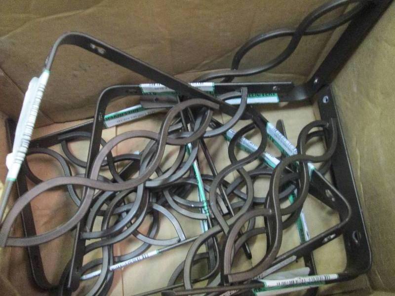 Lot of 15 metal decorative brackets...