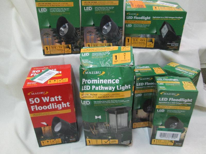 Mixed lot of Malibu LED floodlights...