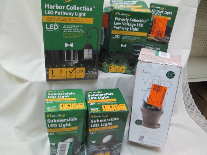 Lot of 6 Malibu LED Lights 2 Pathw...