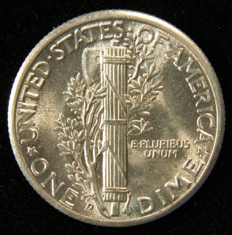 1945-D MERCURY SILVER DIME UNC.