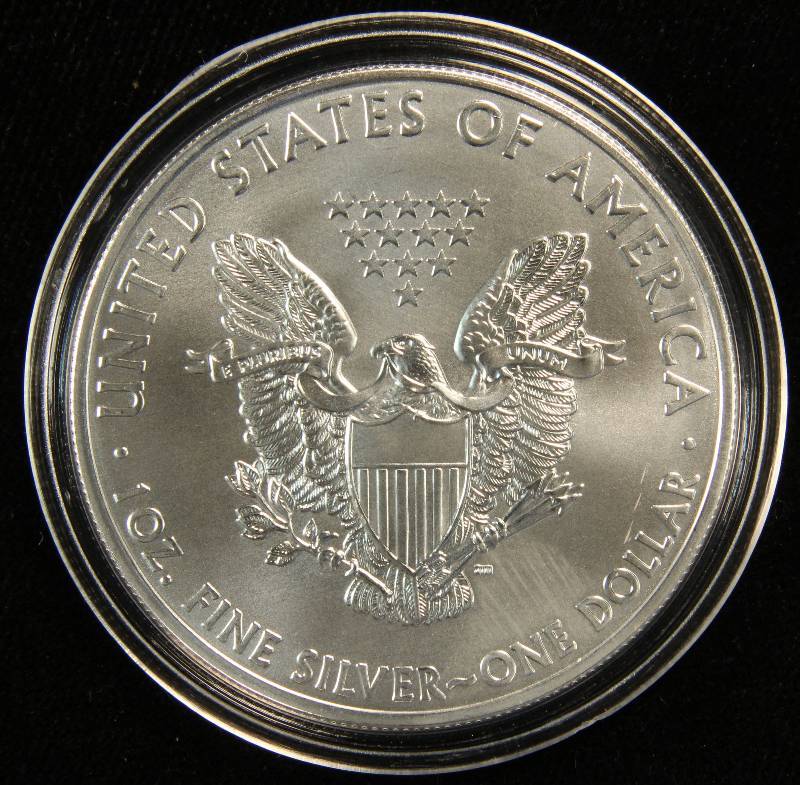 2015 AMERICAN SILVER EAGLE 1 TROY OZ. .999 FINE SILVER DOLLAR IN AIRTITE CAPSULE