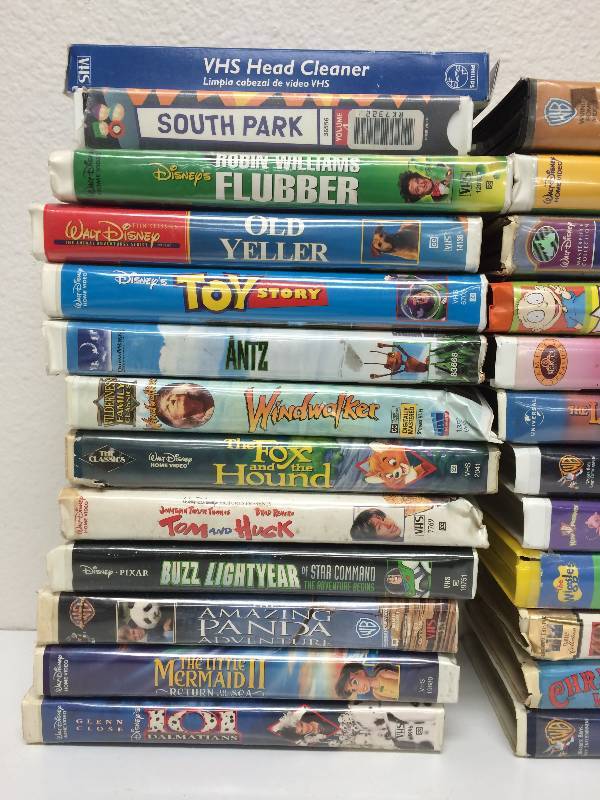 VHS Tapes Many Walt Disnety Animated