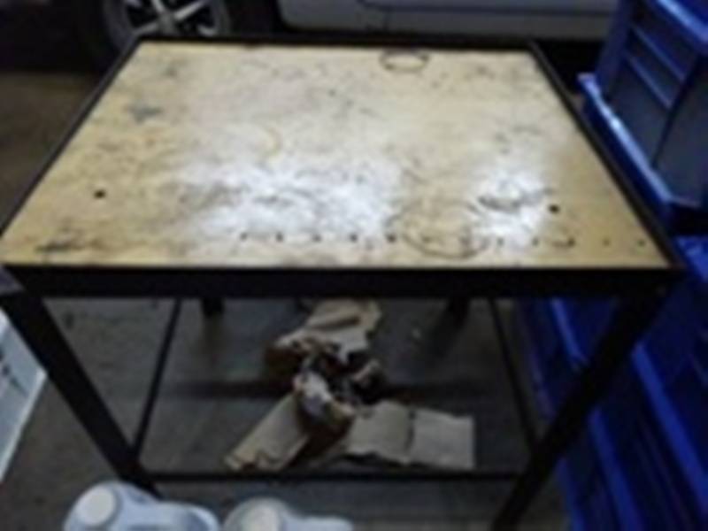 Metal Table 23 X 19 X 24