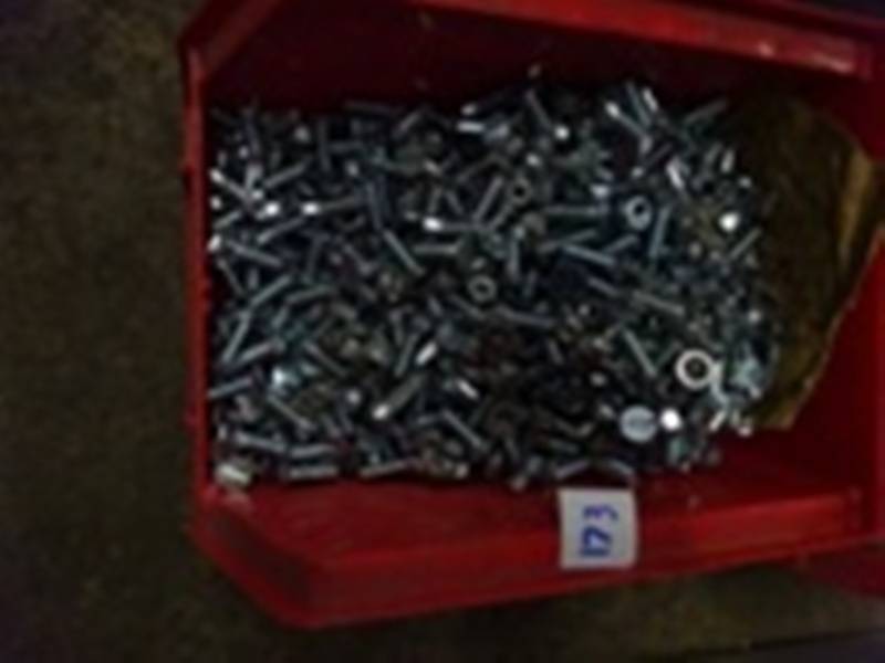 Flat Head Machine Bolts