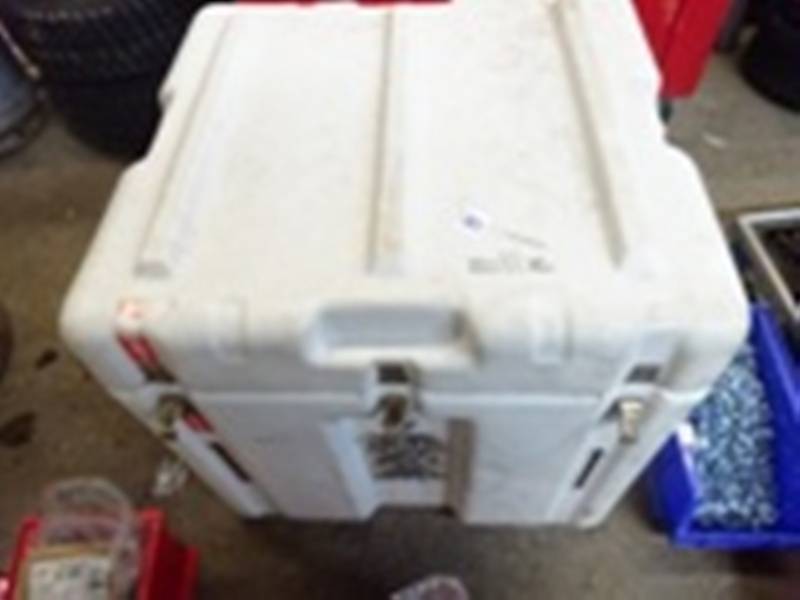 Heavy Duty Shipping Case 26 X 24 X 24